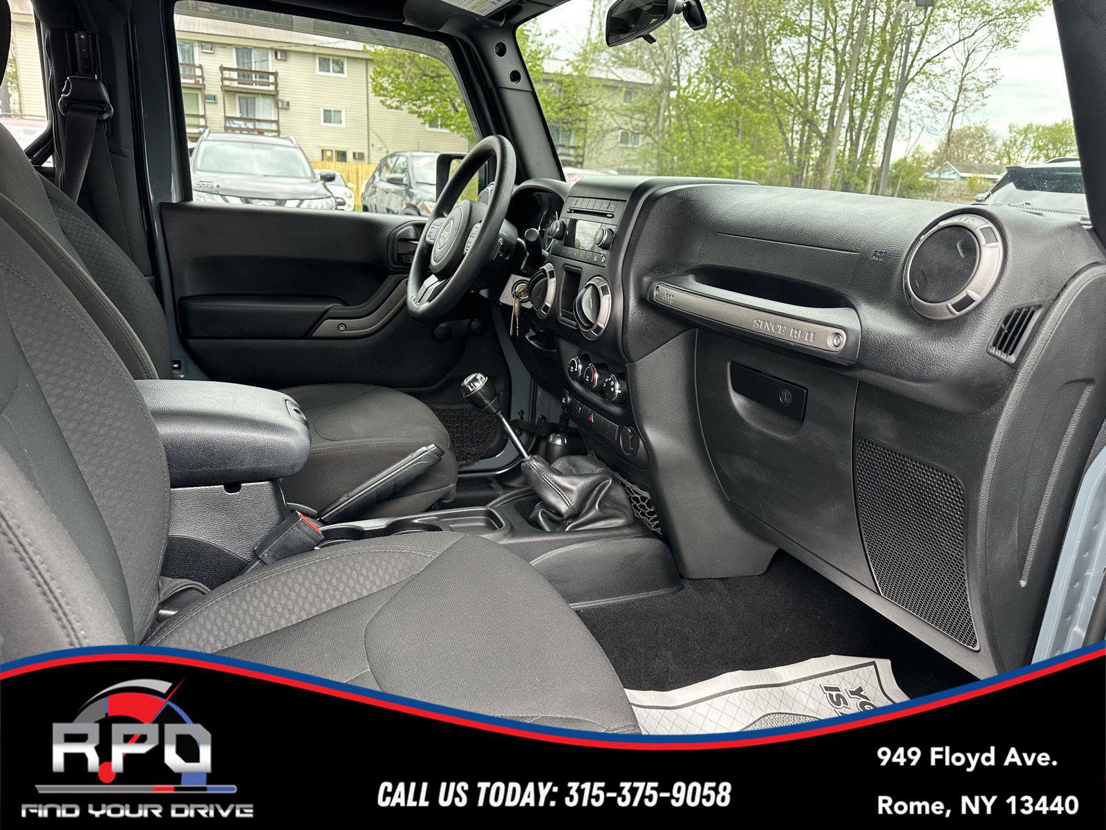 Used 2015 Jeep Wrangler Sport AWD/4WD image 14