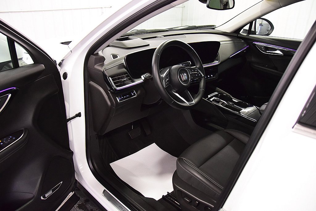 Used 2024 Buick Envision Preferred image 13