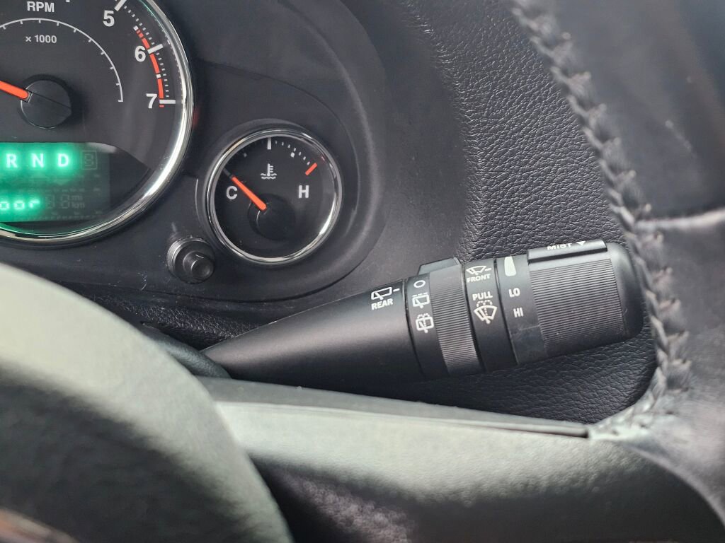 Used 2018 Jeep Wrangler Unlimited Sahara image 29