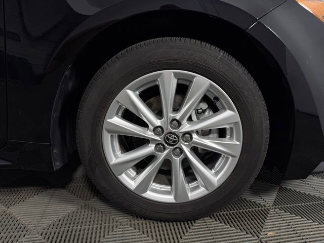 Used 2023 Toyota Corolla LE w/ LE Convenience Package FWD image 11