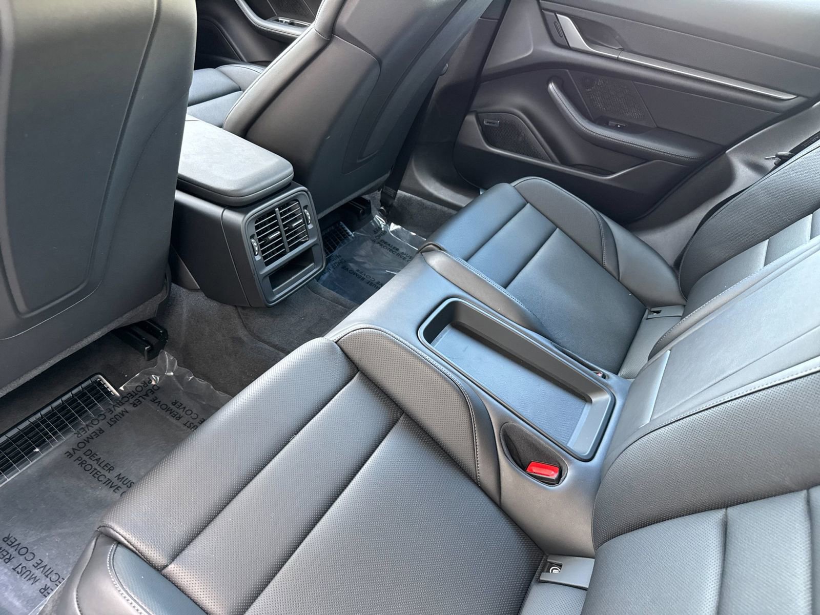 New 2026 Porsche Taycan image 14