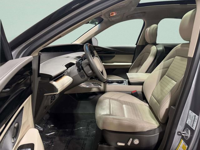 Used 2024 Lincoln Nautilus Reserve w/ Equipment Group 202A image 32