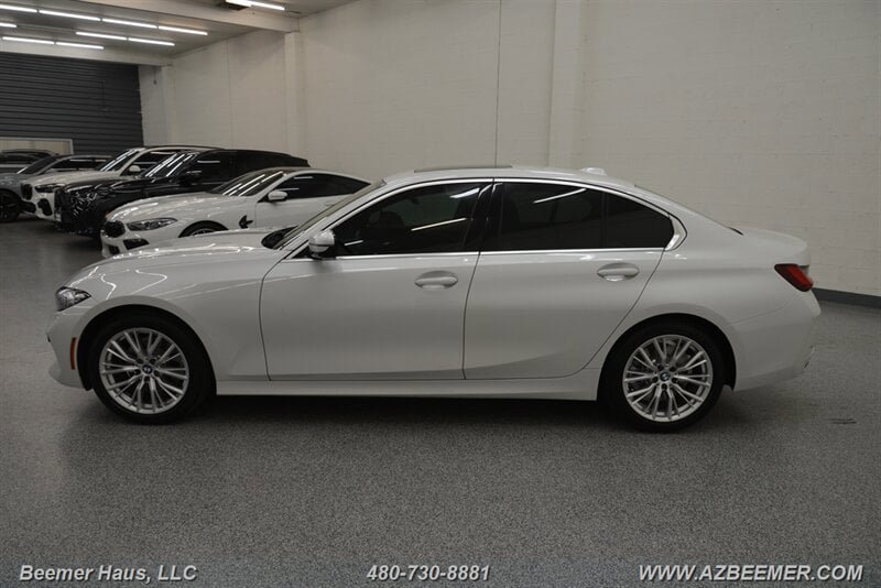 Used 2024 BMW 330i Sedan w/ Convenience Package RWD image 3