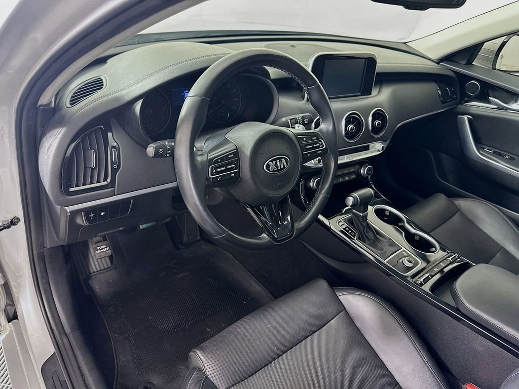 Used 2018 Kia Stinger image 9