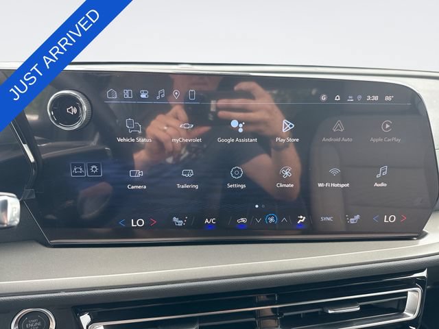 New 2026 Chevrolet Traverse LT w/ Driver Confidence Package FWD image 17