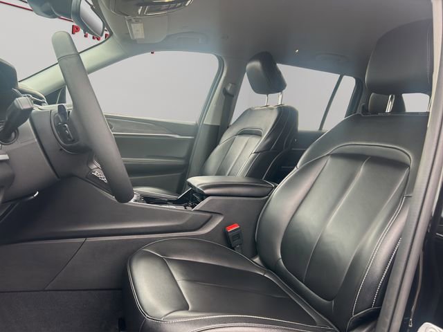 Used 2023 Jeep Grand Cherokee L Limited AWD/4WD image 11