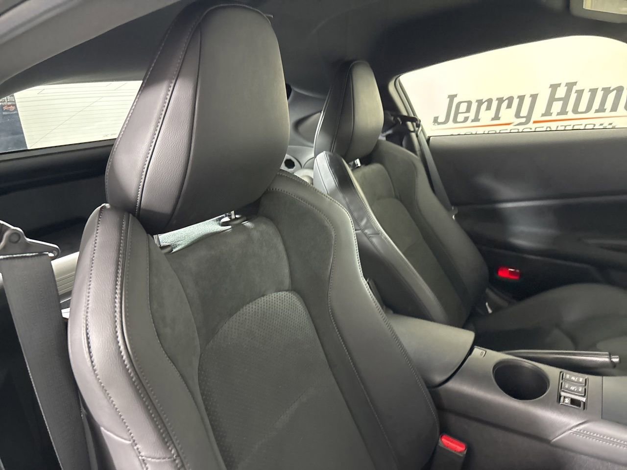 Used 2024 Nissan Z Performance w/ Floor Mat Package image 19