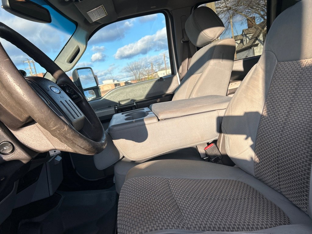 Used 2015 Ford F350 XLT w/ XLT Value Package image 9