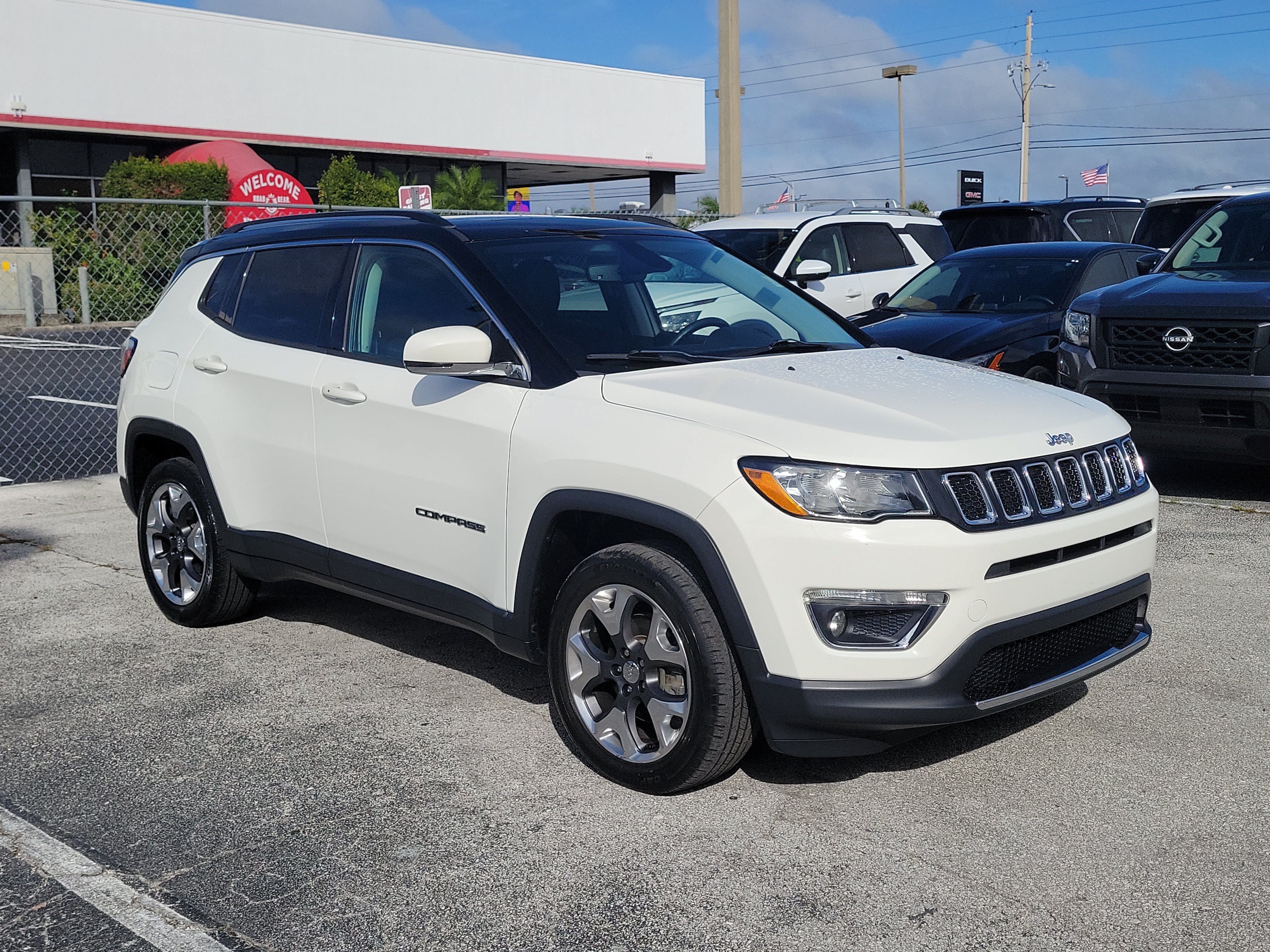 Used 2019 Jeep Compass Limited AWD/4WD image 3
