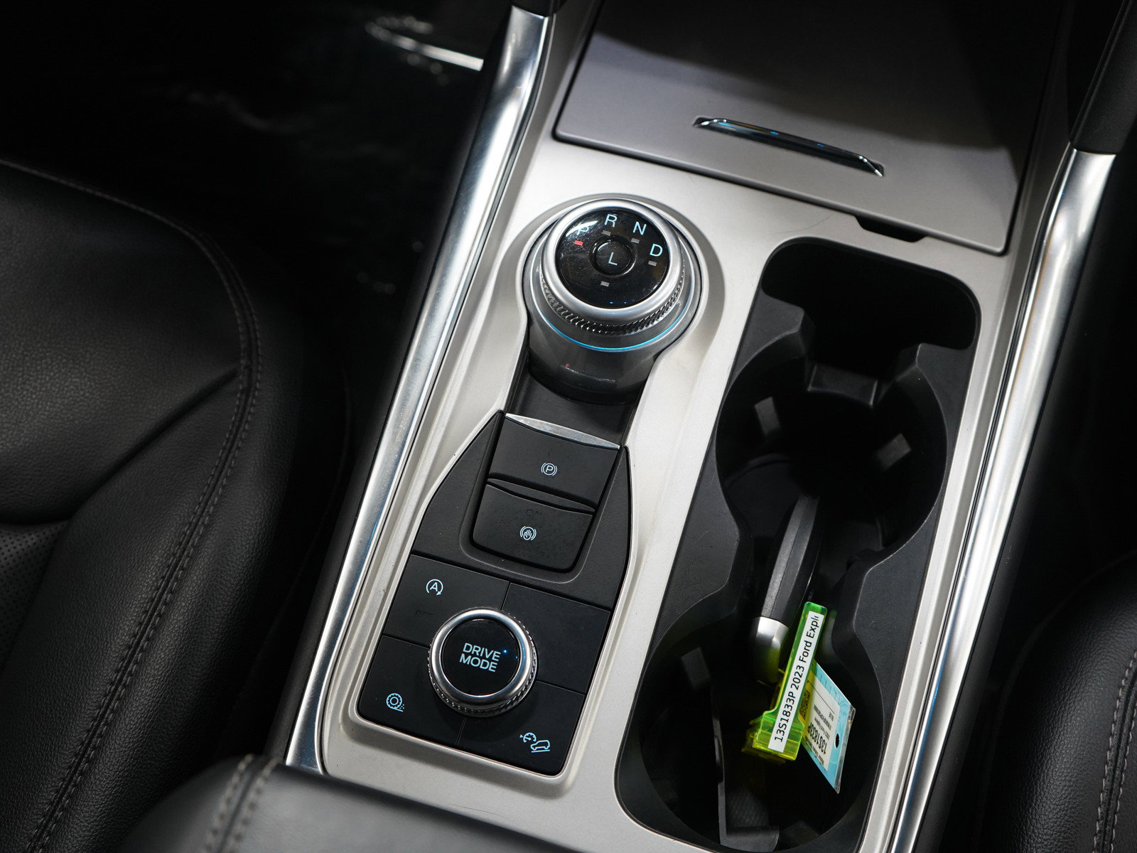 Used 2023 Ford Explorer Limited image 19