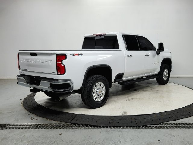 Used 2025 Chevrolet Silverado 2500 LTZ w/ LTZ Convenience Package AWD/4WD image 8
