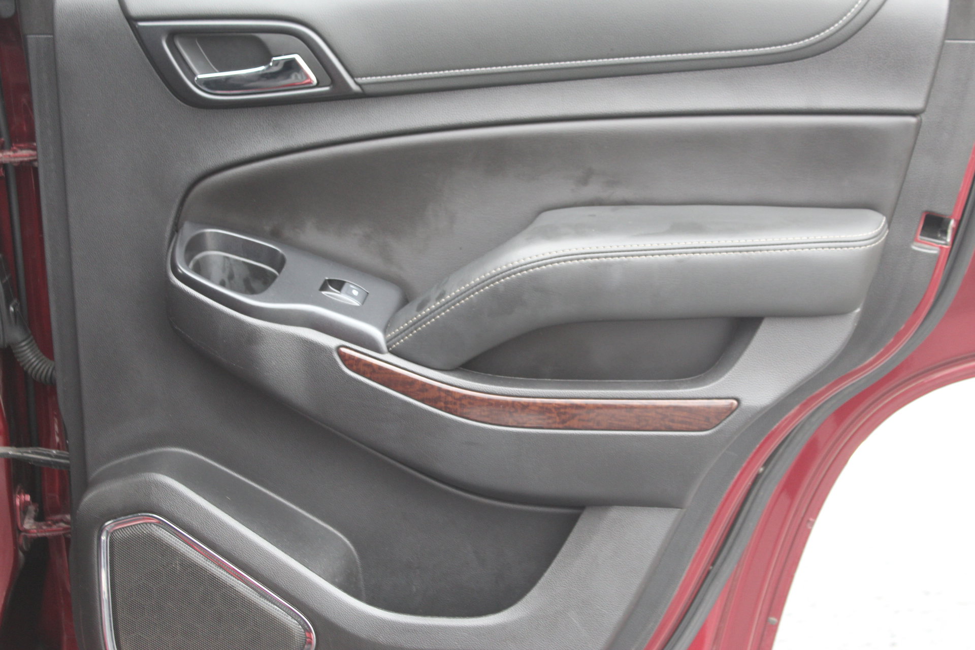 Used 2020 GMC Yukon SLE image 27