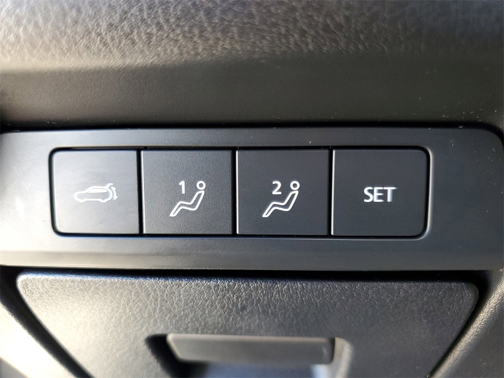 Used 2022 MAZDA CX-30 AWD 2.5 S w/ Premium Package image 21