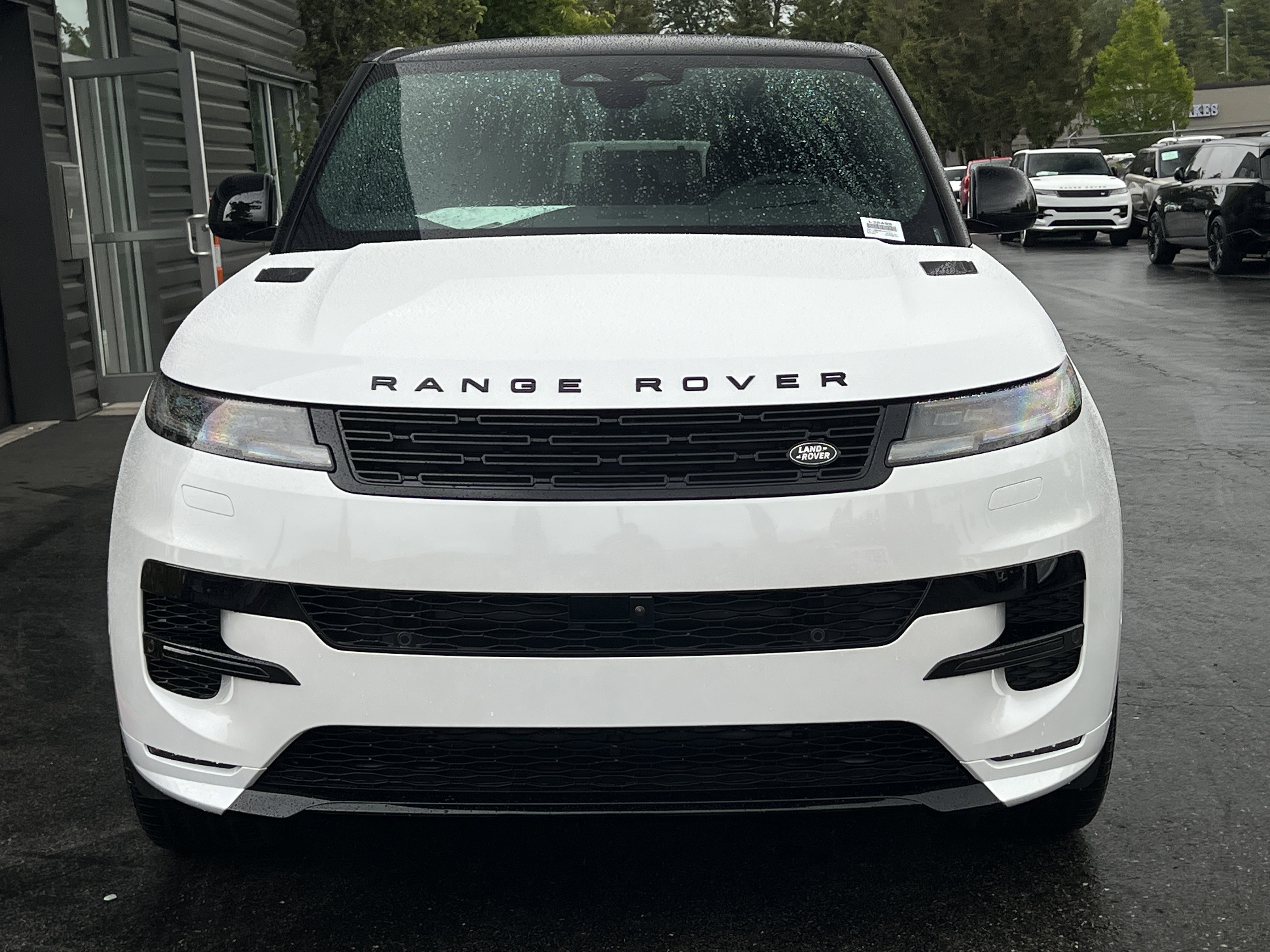 New 2025 Land Rover Range Rover Sport Dynamic SE AWD/4WD image 4
