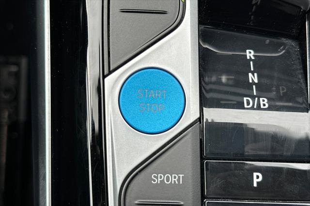 Used 2023 BMW i4 eDrive35 image 21