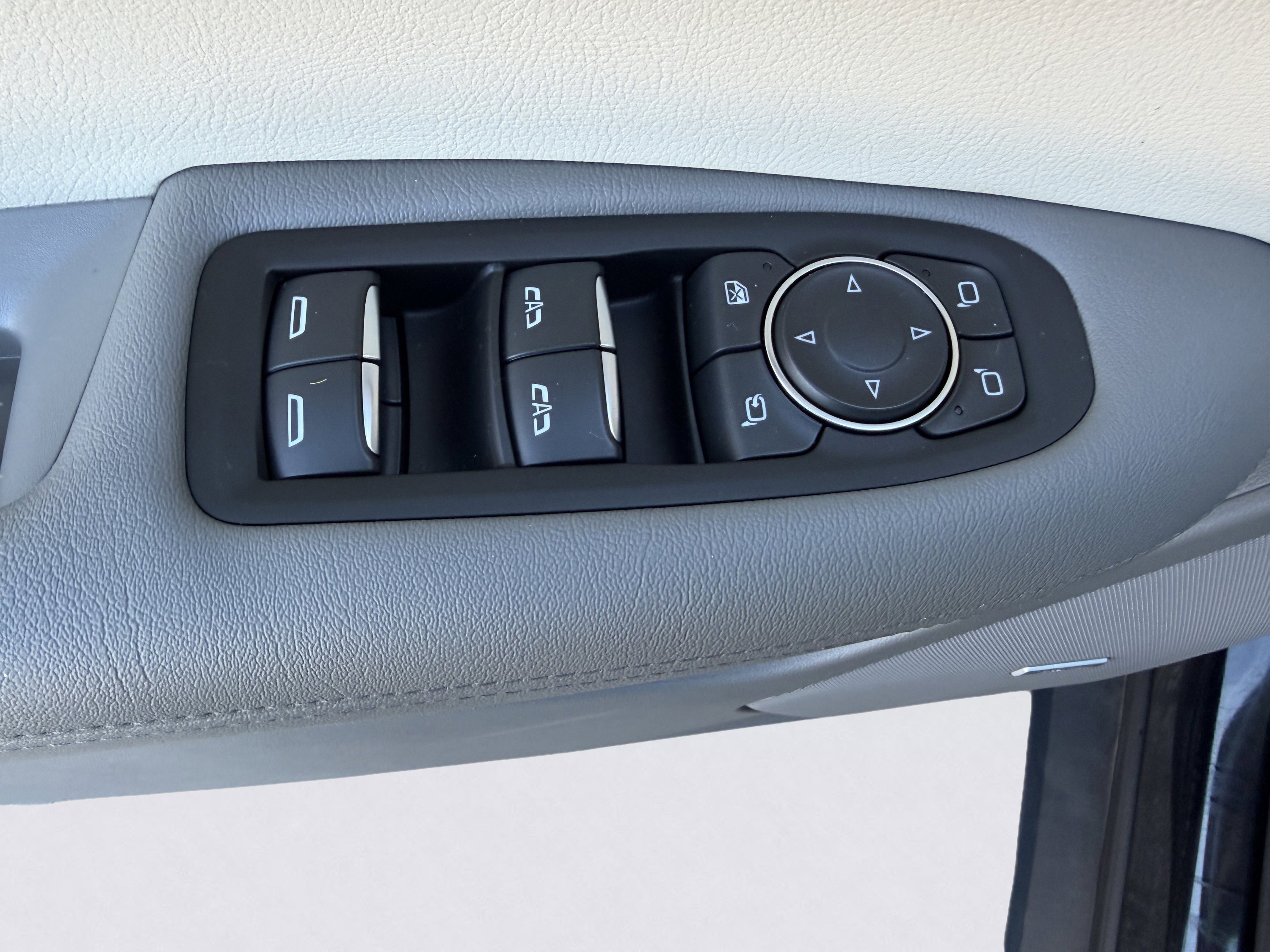 Used 2024 Cadillac XT5 Premium Luxury w/ Technology Package image 33