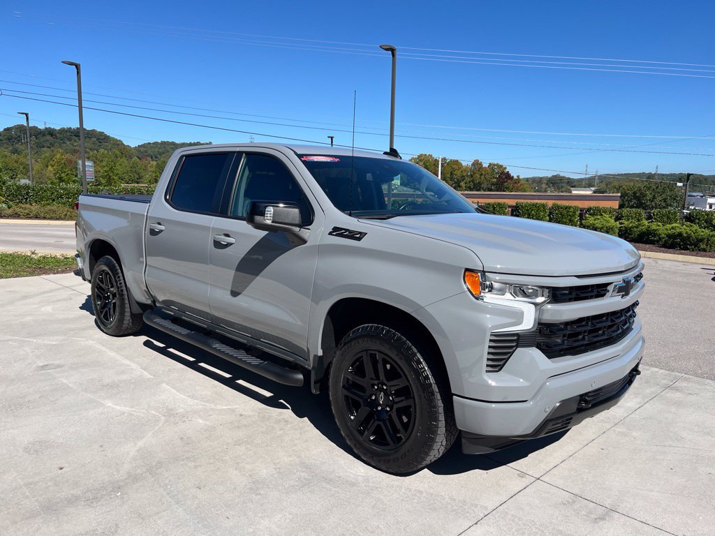 Used 2024 Chevrolet Silverado 1500 RST AWD/4WD image 31