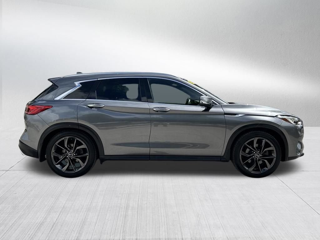 Used 2019 INFINITI QX50 Essential w/ Sensory Package AWD/4WD image 4