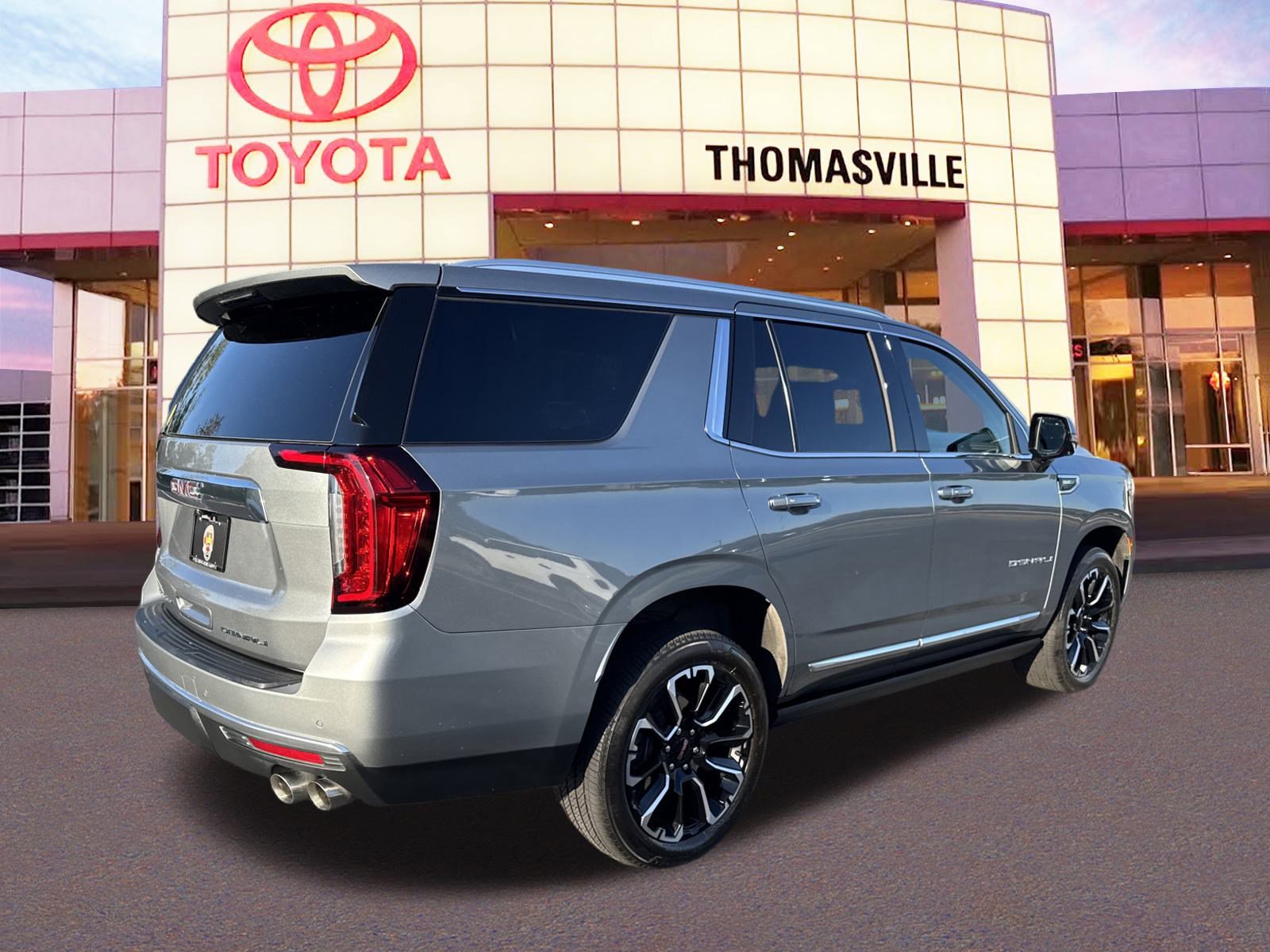 Used 2023 GMC Yukon Denali image 5