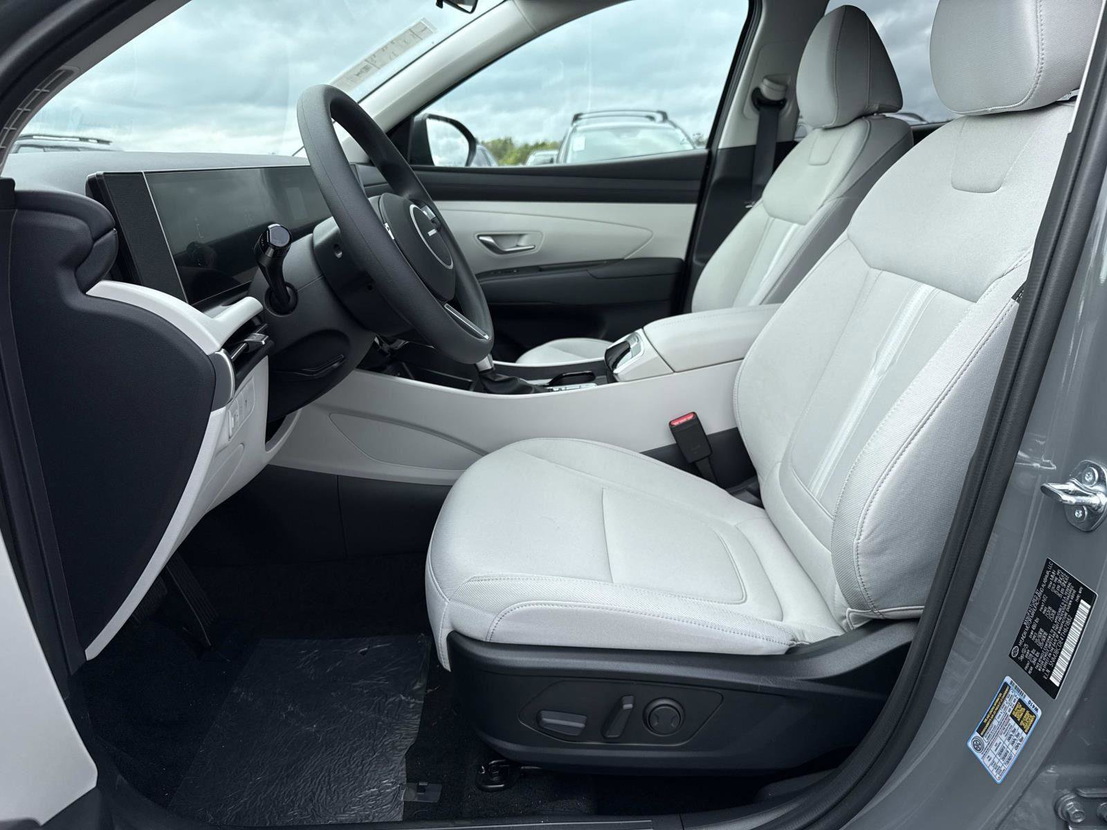 New 2026 Hyundai Tucson SEL image 9