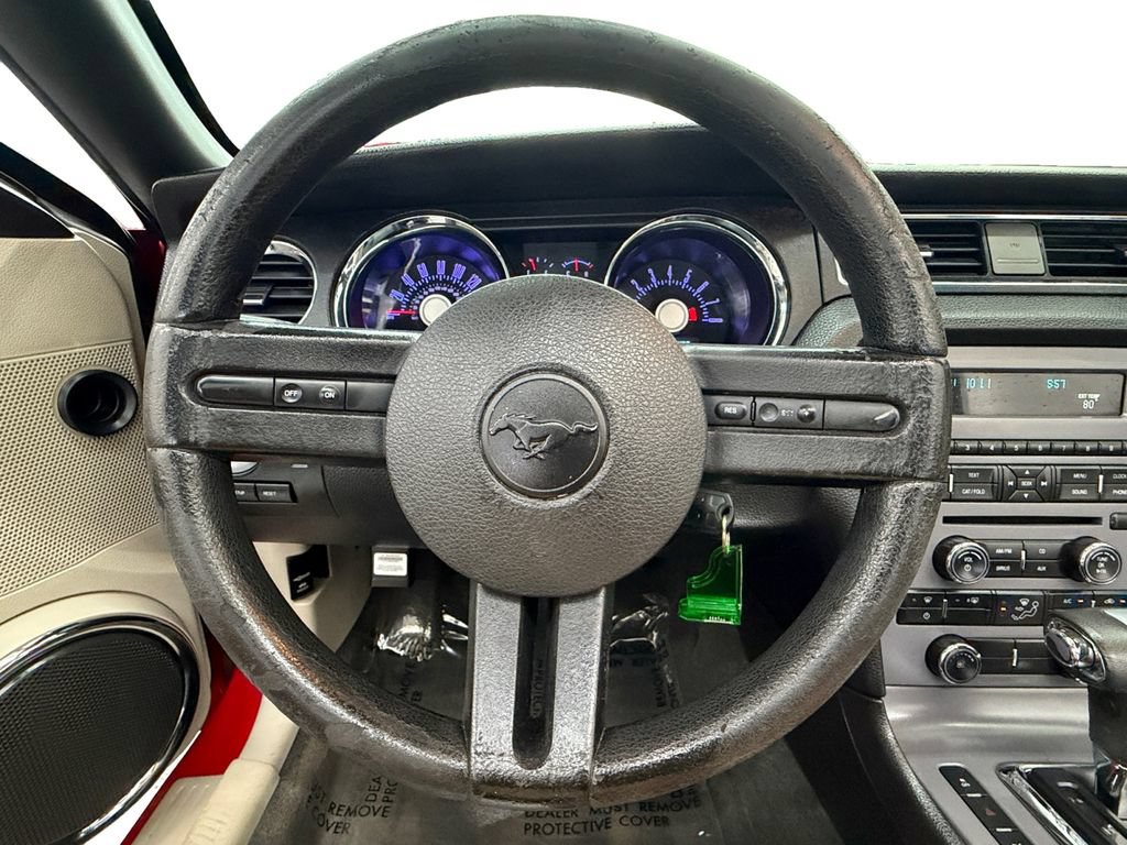 Used 2012 Ford Mustang Convertible RWD image 13