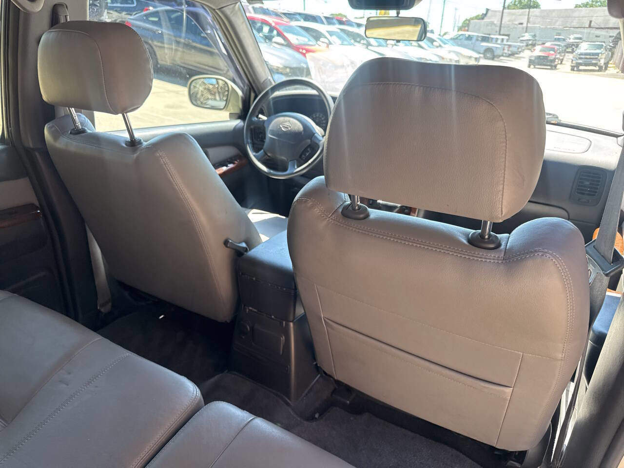 Used 1999 Nissan Pathfinder LE AWD/4WD image 21