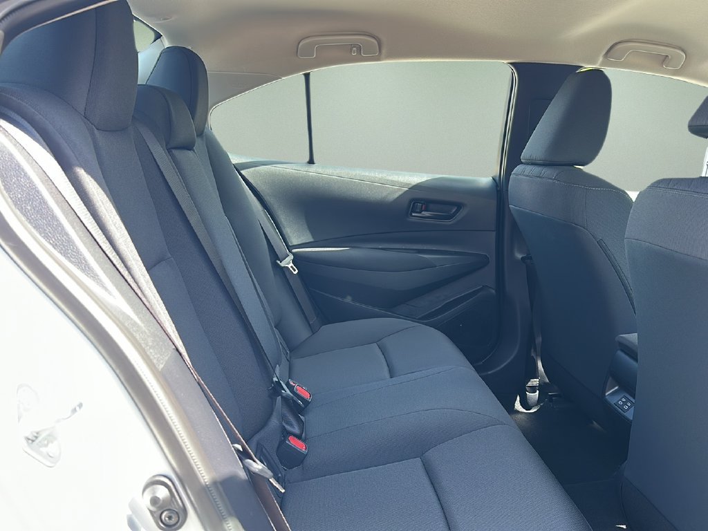 Used 2025 Toyota Corolla LE w/ LE Premium Package FWD image 24