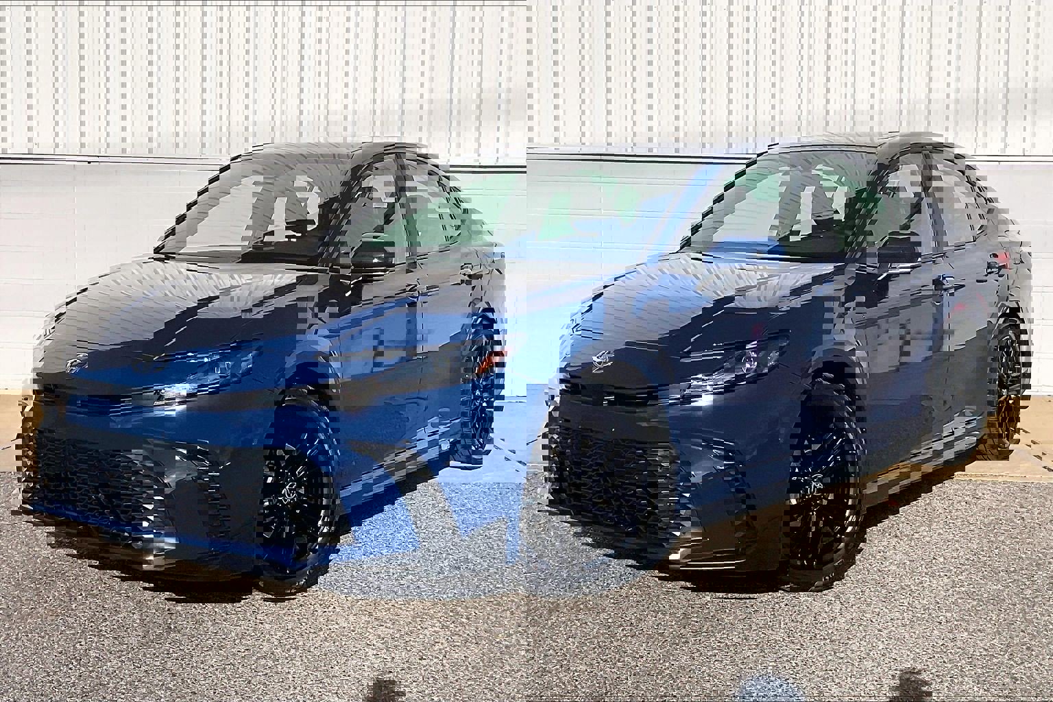 Used 2026 Toyota Camry SE image 2