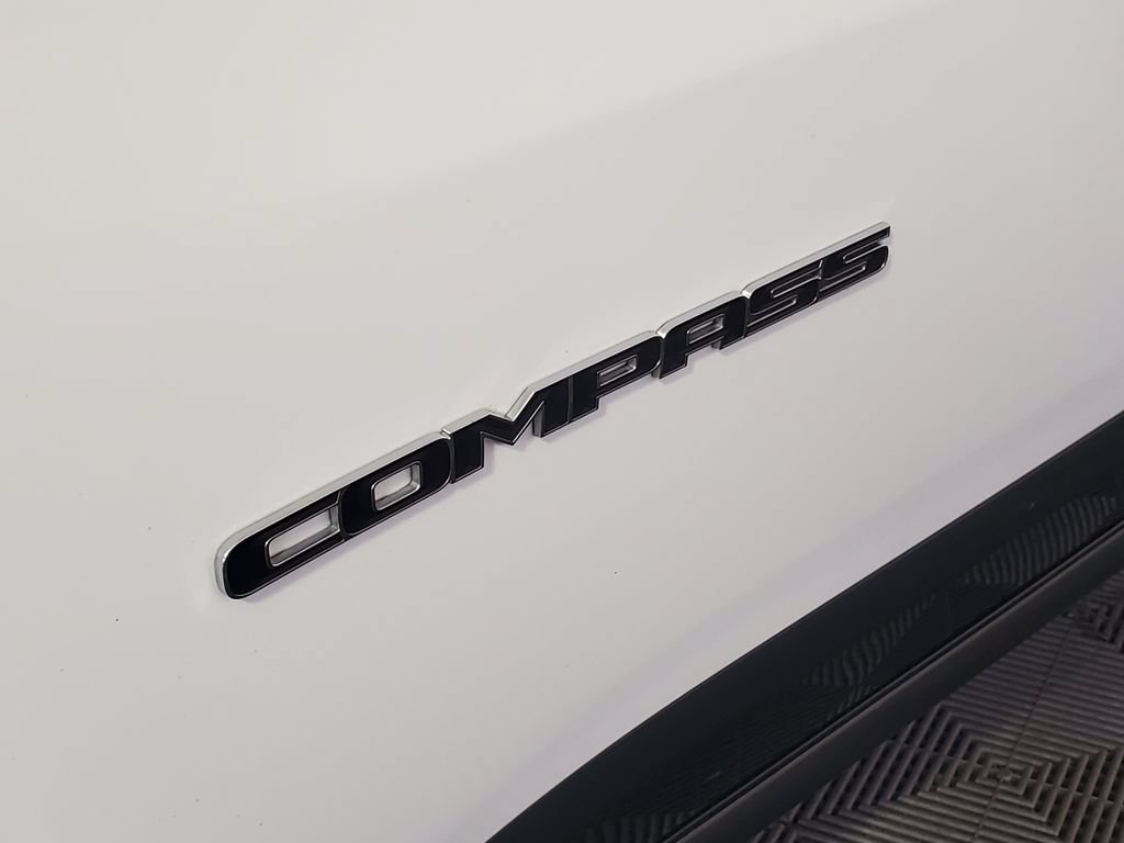 Used 2023 Jeep Compass Limited w/ Elite Group AWD/4WD image 30