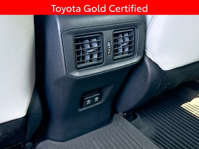 Certified 2021 Toyota RAV4 XLE Premium AWD/4WD image 27