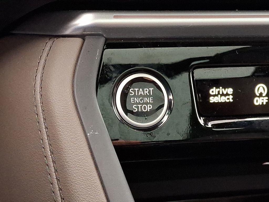 Certified 2025 Audi Q5 Premium w/ Convenience Package image 23