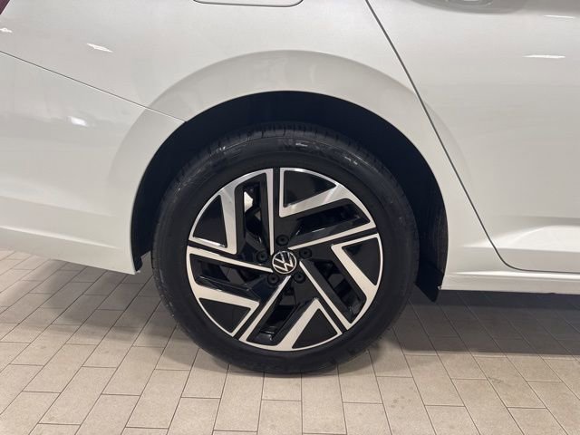 Certified 2023 Volkswagen Jetta SEL image 8