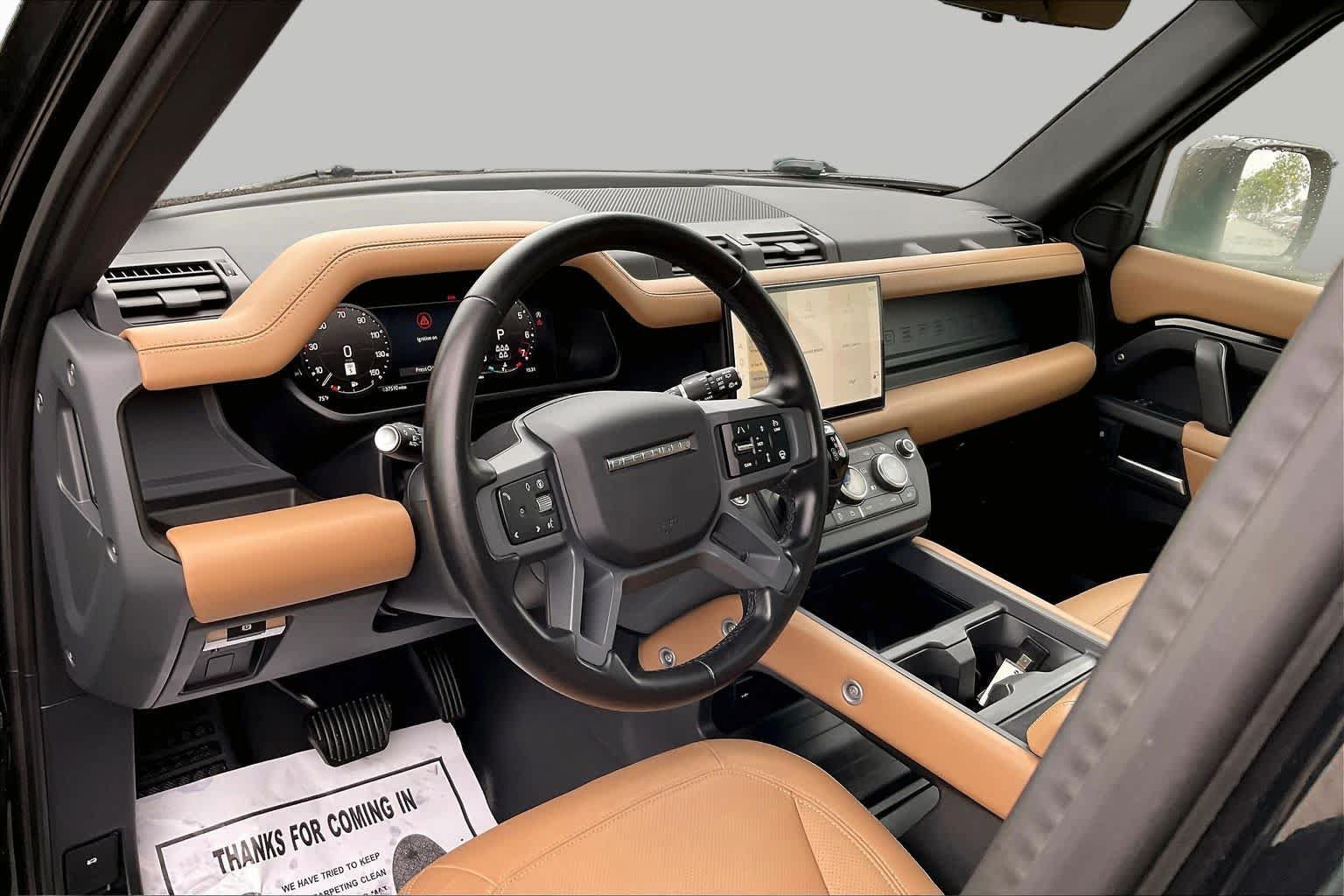 Used 2025 Land Rover Defender 110 X-Dynamic SE AWD/4WD image 16