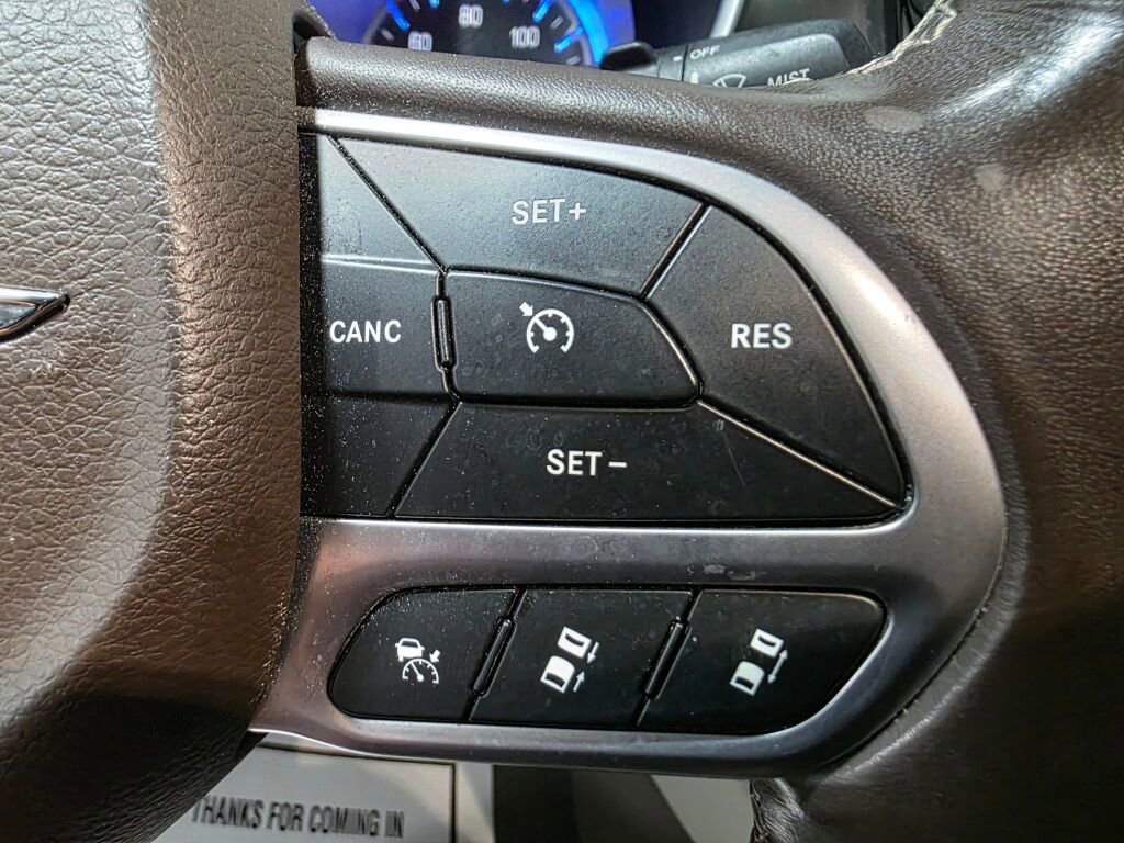 Used 2019 Chrysler Pacifica Touring-L Plus w/ Advanced Safetytec Group FWD image 18