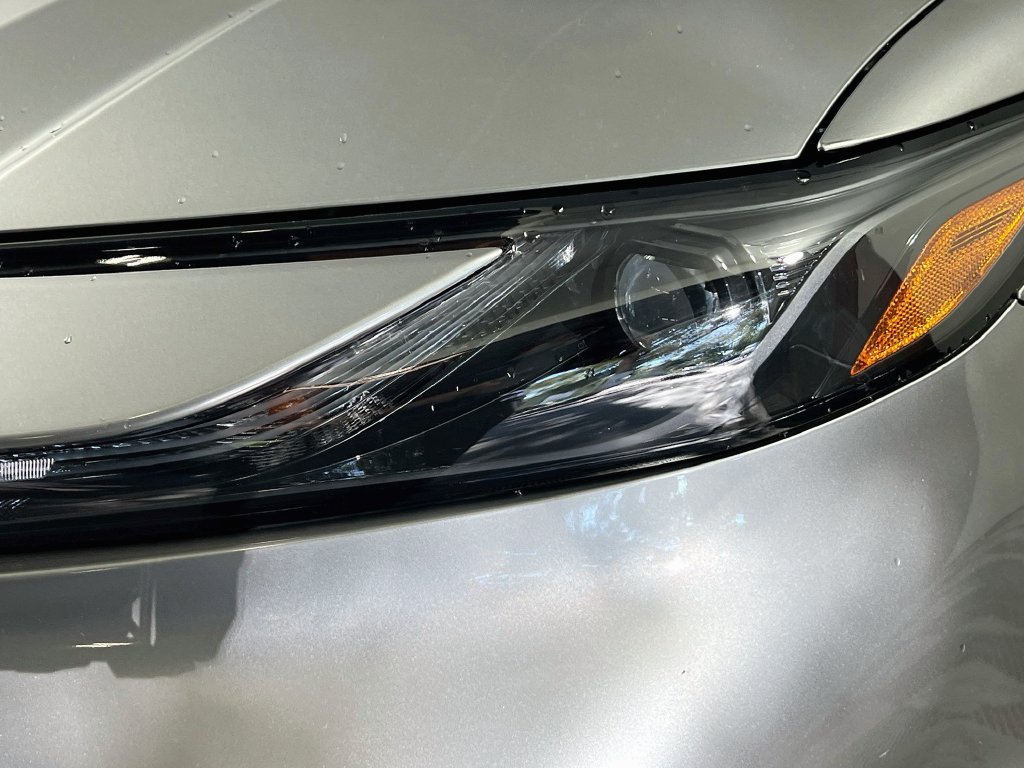 Used 2026 Toyota Camry SE w/ Convenience Package FWD image 9