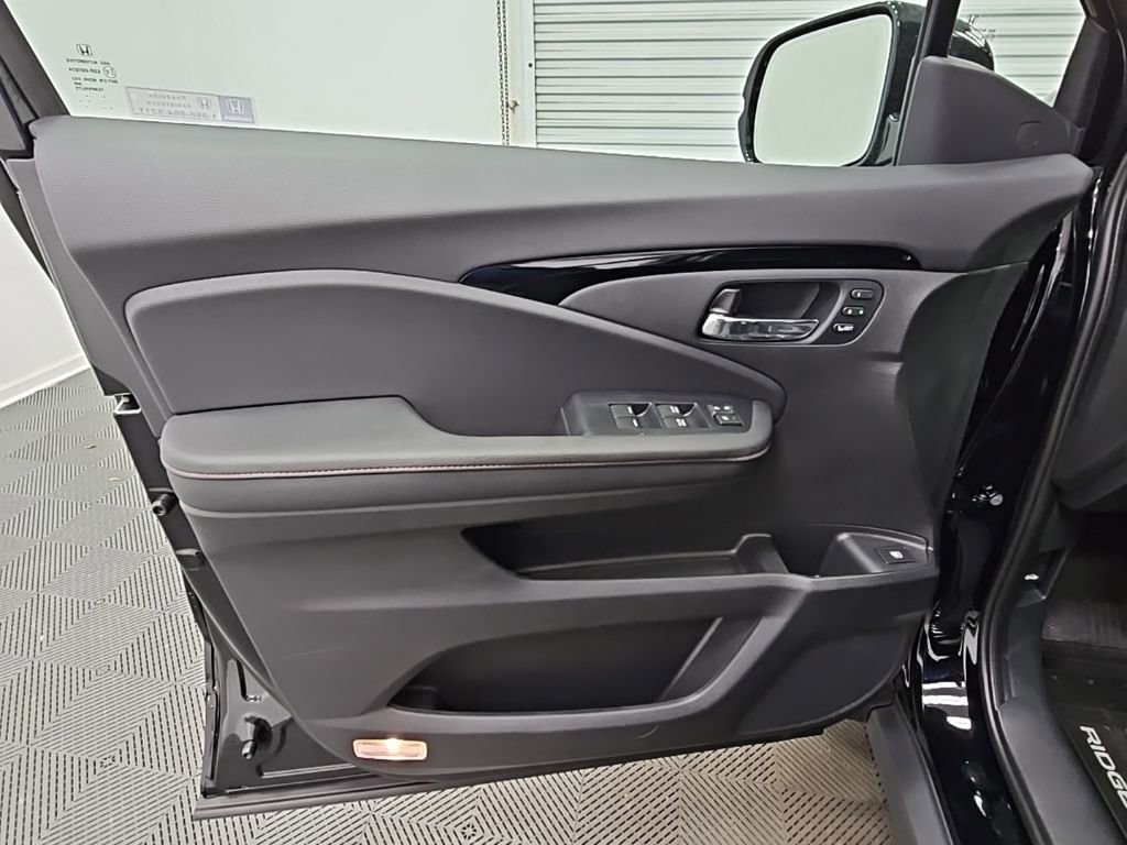 New 2026 Honda Ridgeline Black Edition image 33
