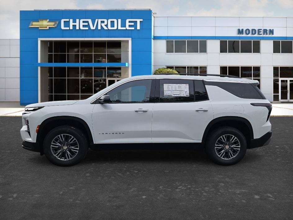 New 2027 Chevrolet Traverse LT AWD/4WD image 2