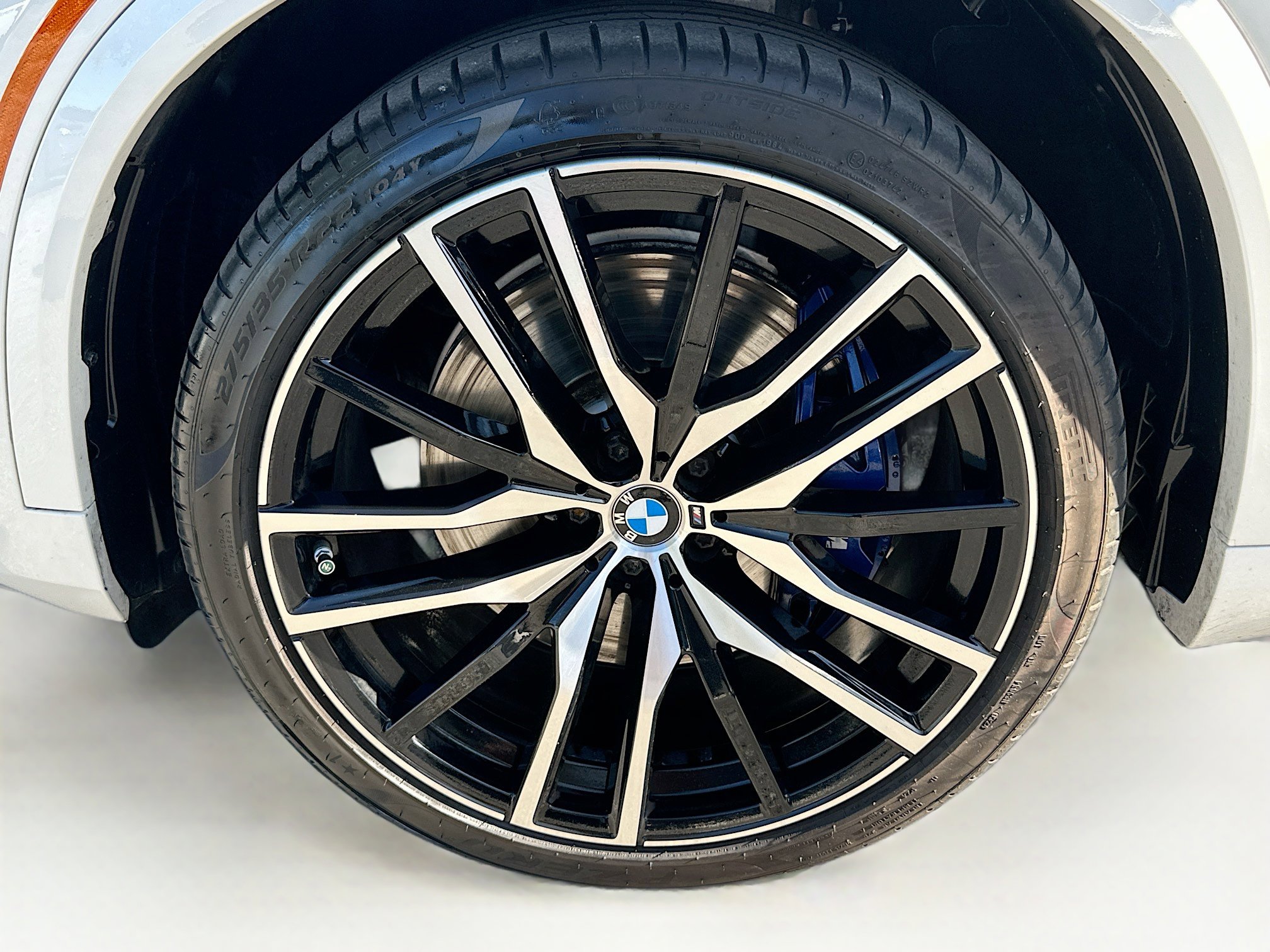 Used 2022 BMW X5 M50i image 35