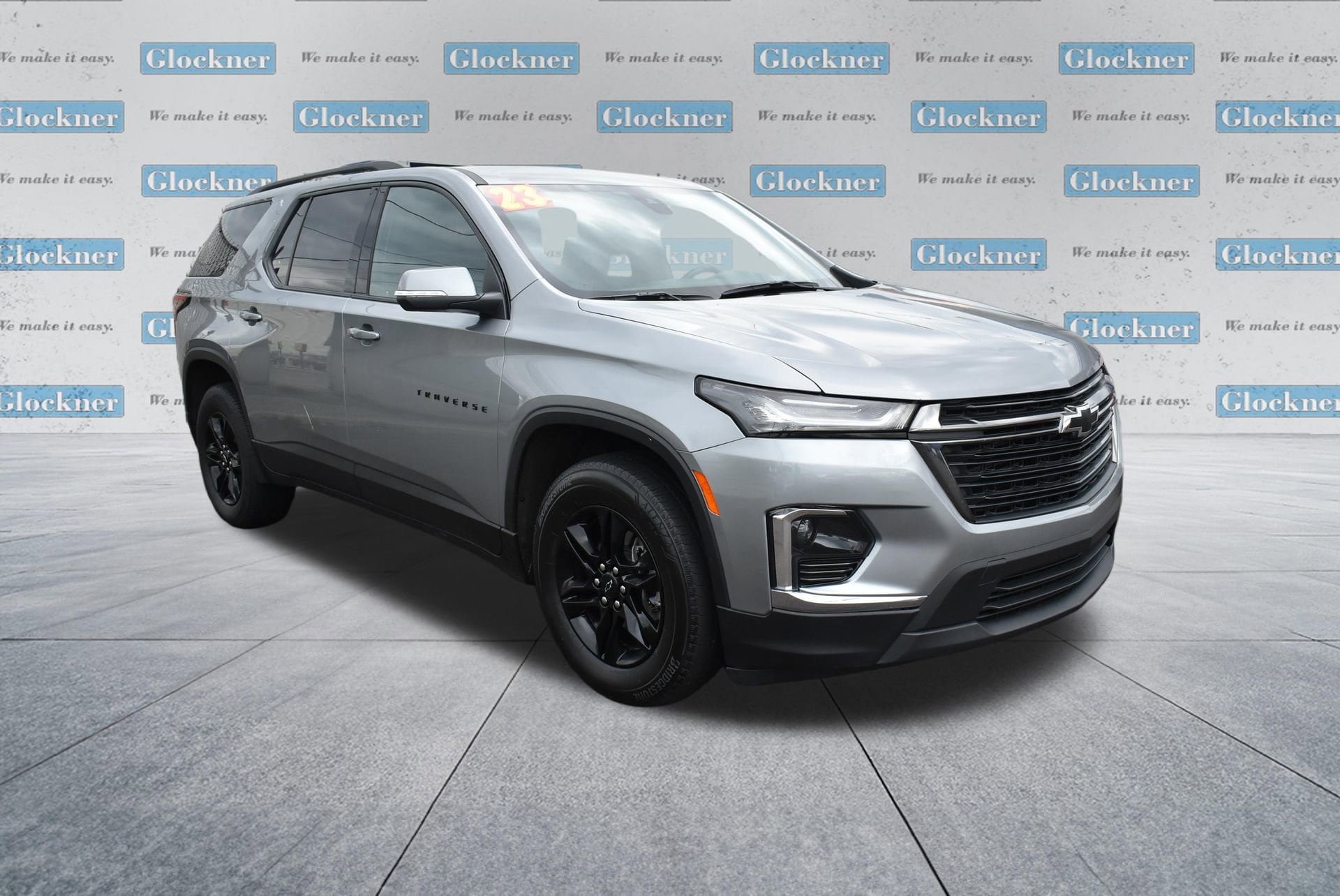 Used 2023 Chevrolet Traverse LT FWD image 3