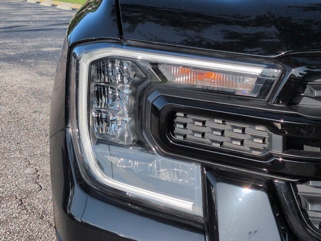 Used 2025 Ford Ranger XLT w/ Equipment Group 301A High RWD image 9