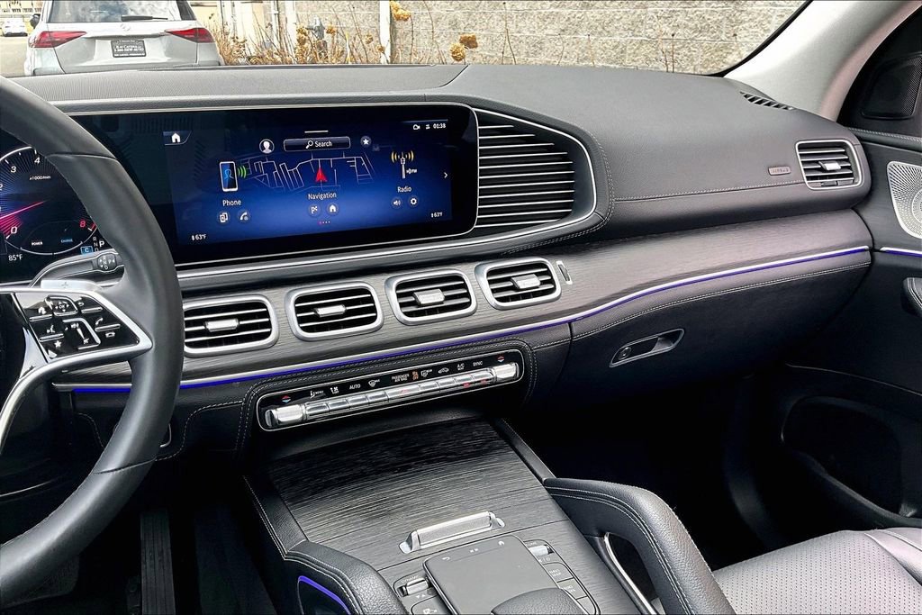 Certified 2024 Mercedes-Benz GLS 450 4MATIC image 6