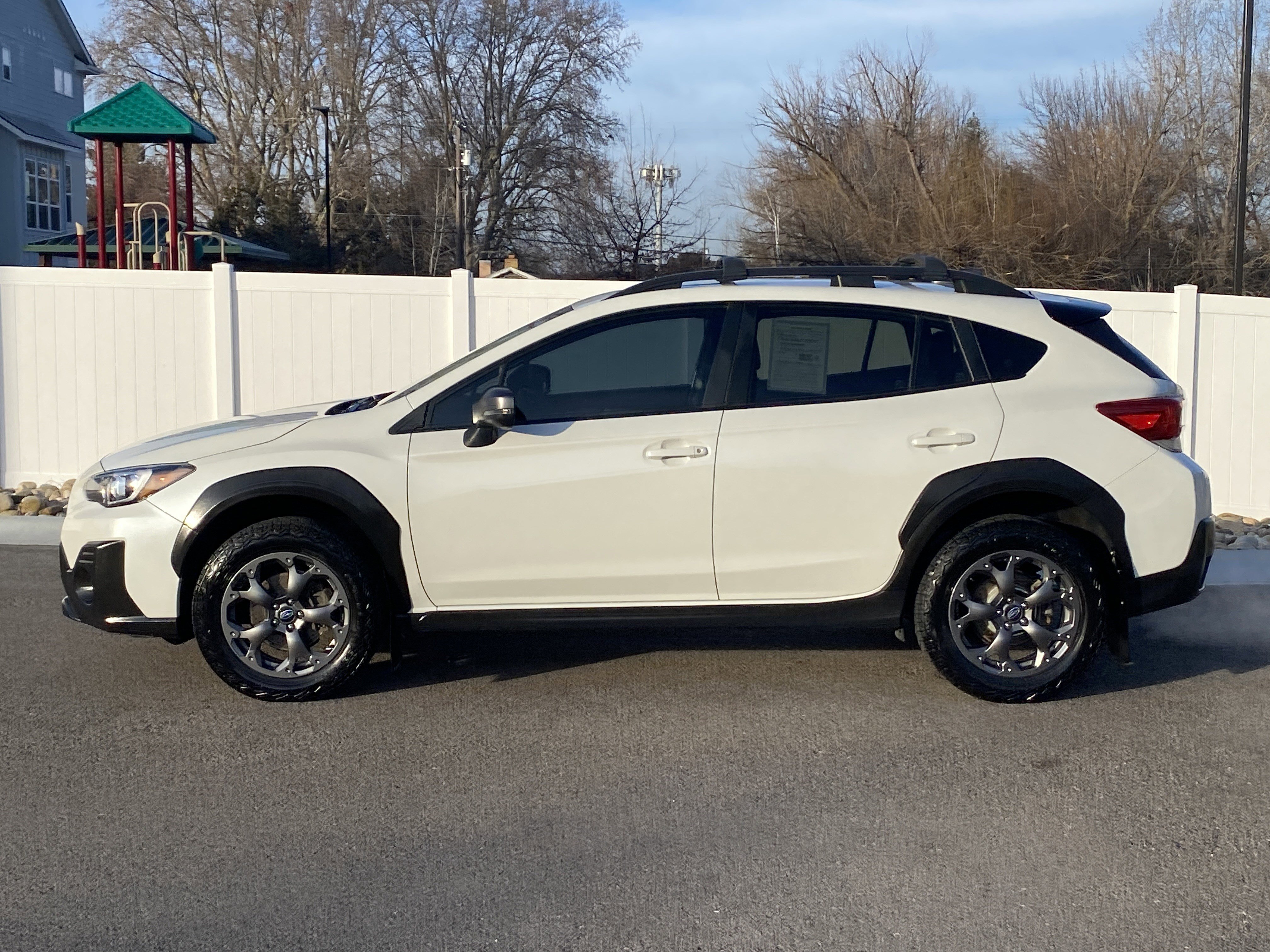 Used 2022 Subaru Crosstrek 2.5i Sport w/ Moonroof Package image 3