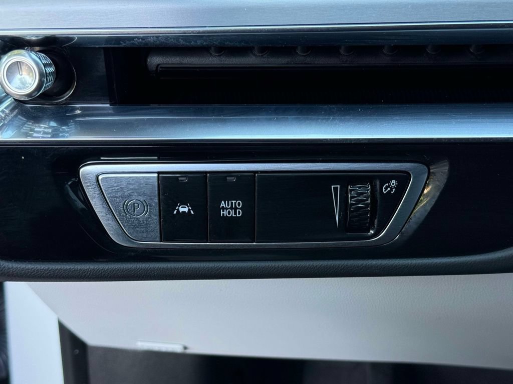 Used 2024 Cadillac Lyriq Luxury RWD image 28