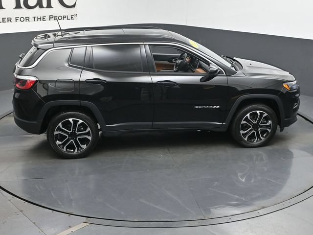 Used 2023 Jeep Compass Limited w/ Sun and Sound Group AWD/4WD image 39