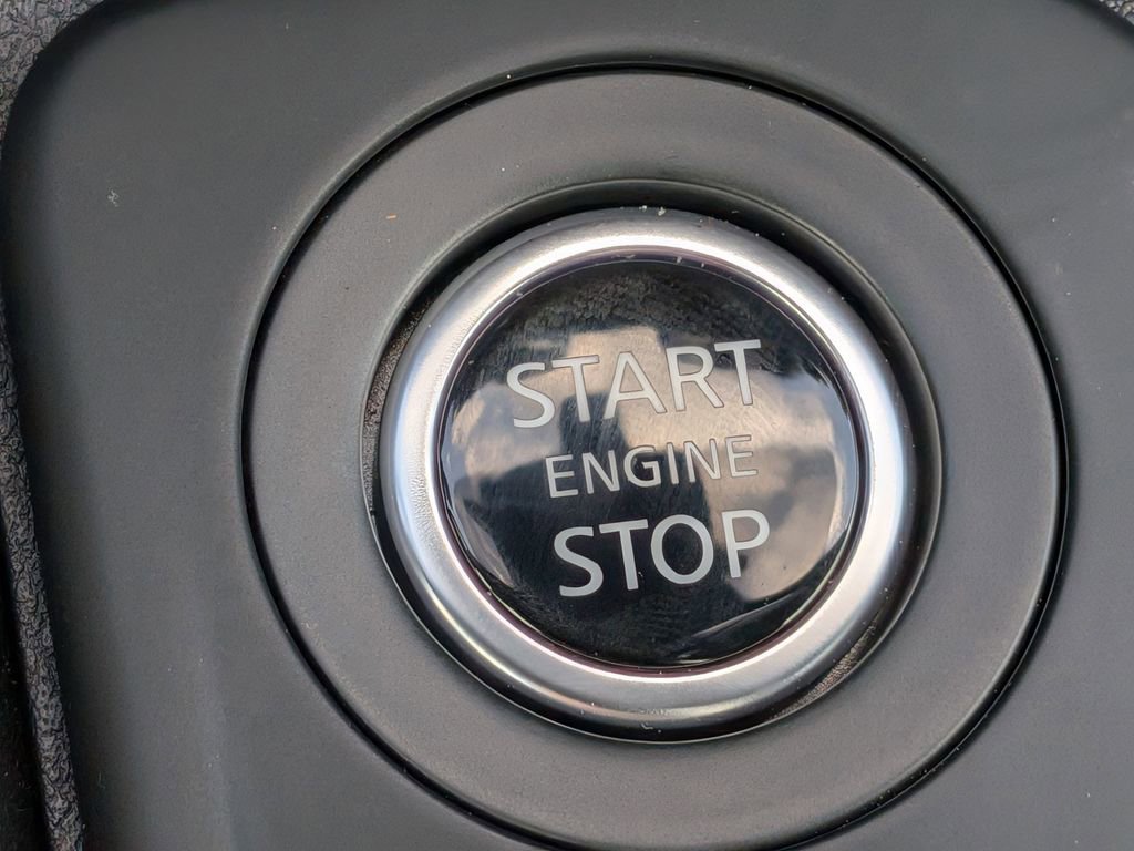 Used 2025 Nissan Sentra S FWD image 15