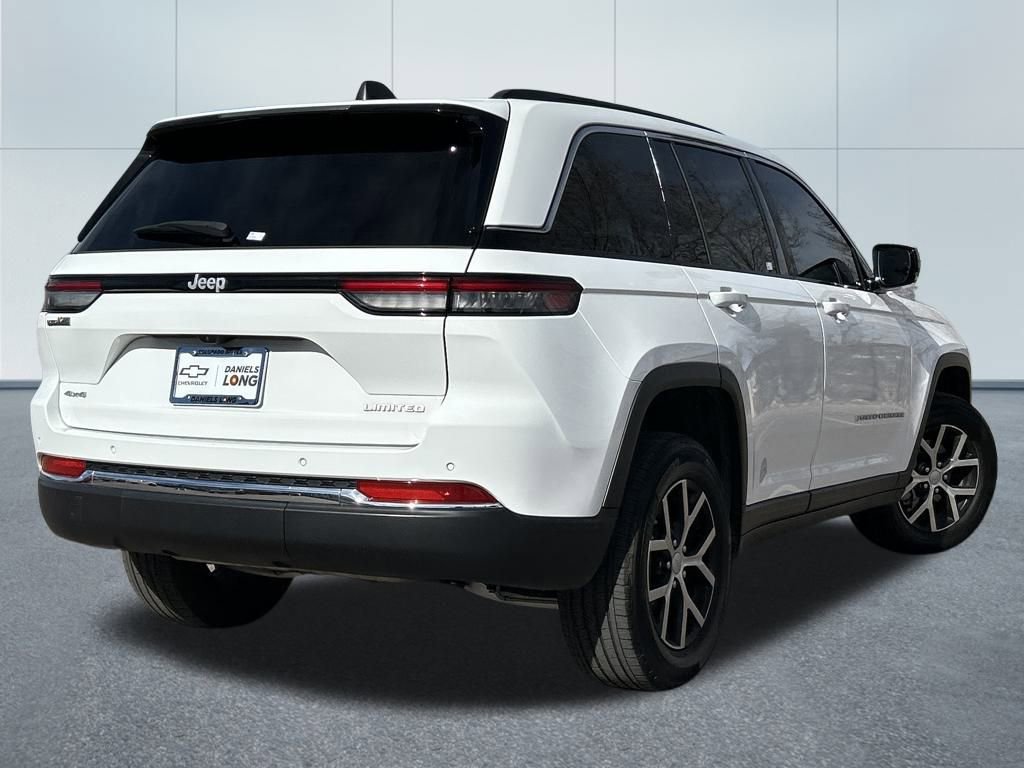 Used 2024 Jeep Grand Cherokee Limited w/ Trailer Tow Package image 2