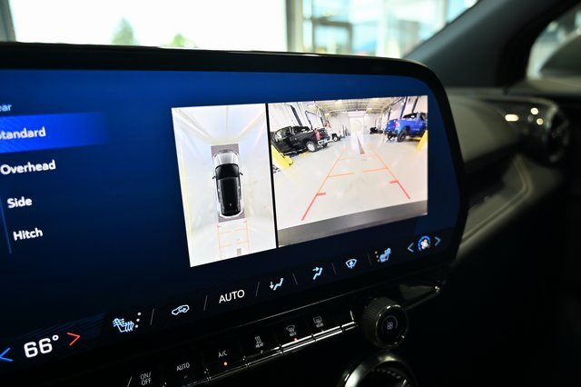 Used 2025 Chevrolet Blazer EV LT image 16