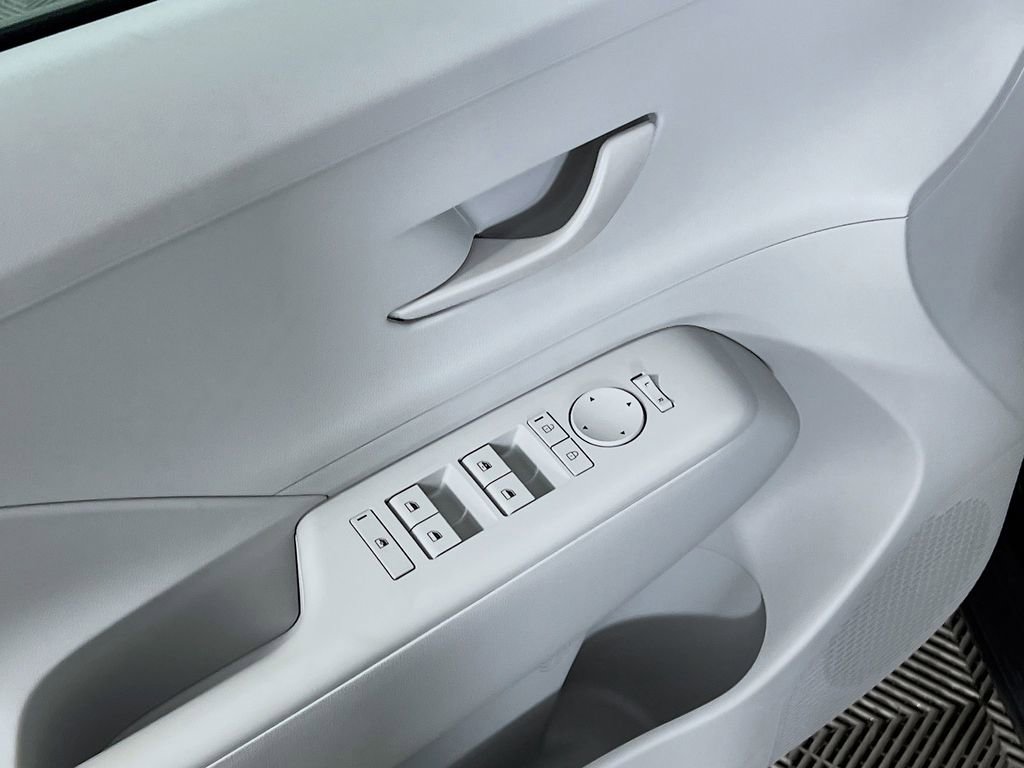 New 2025 Hyundai Kona SEL image 15