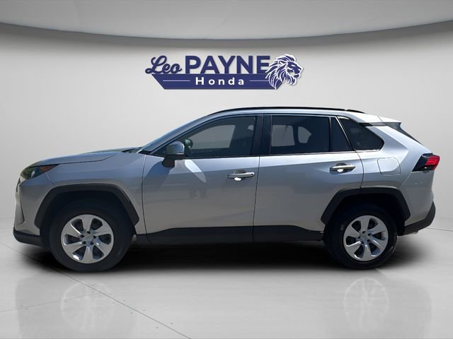 Used 2019 Toyota RAV4 LE w/ Carpet Mat Package FWD image 3