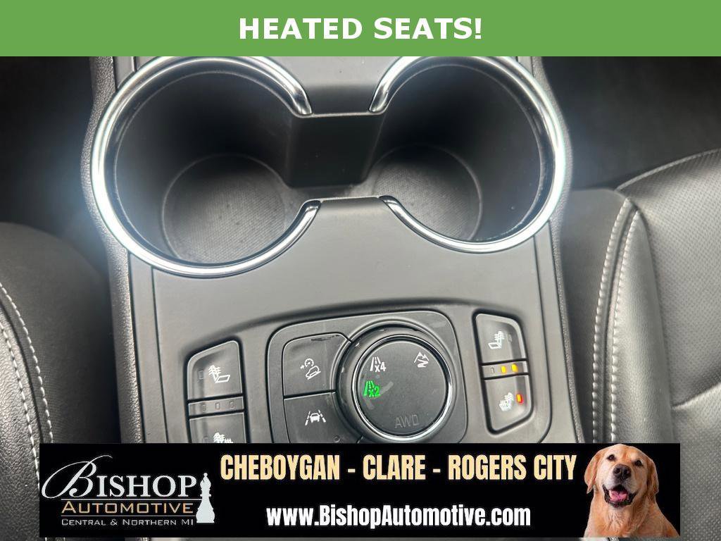 Used 2024 GMC Terrain SLT image 12